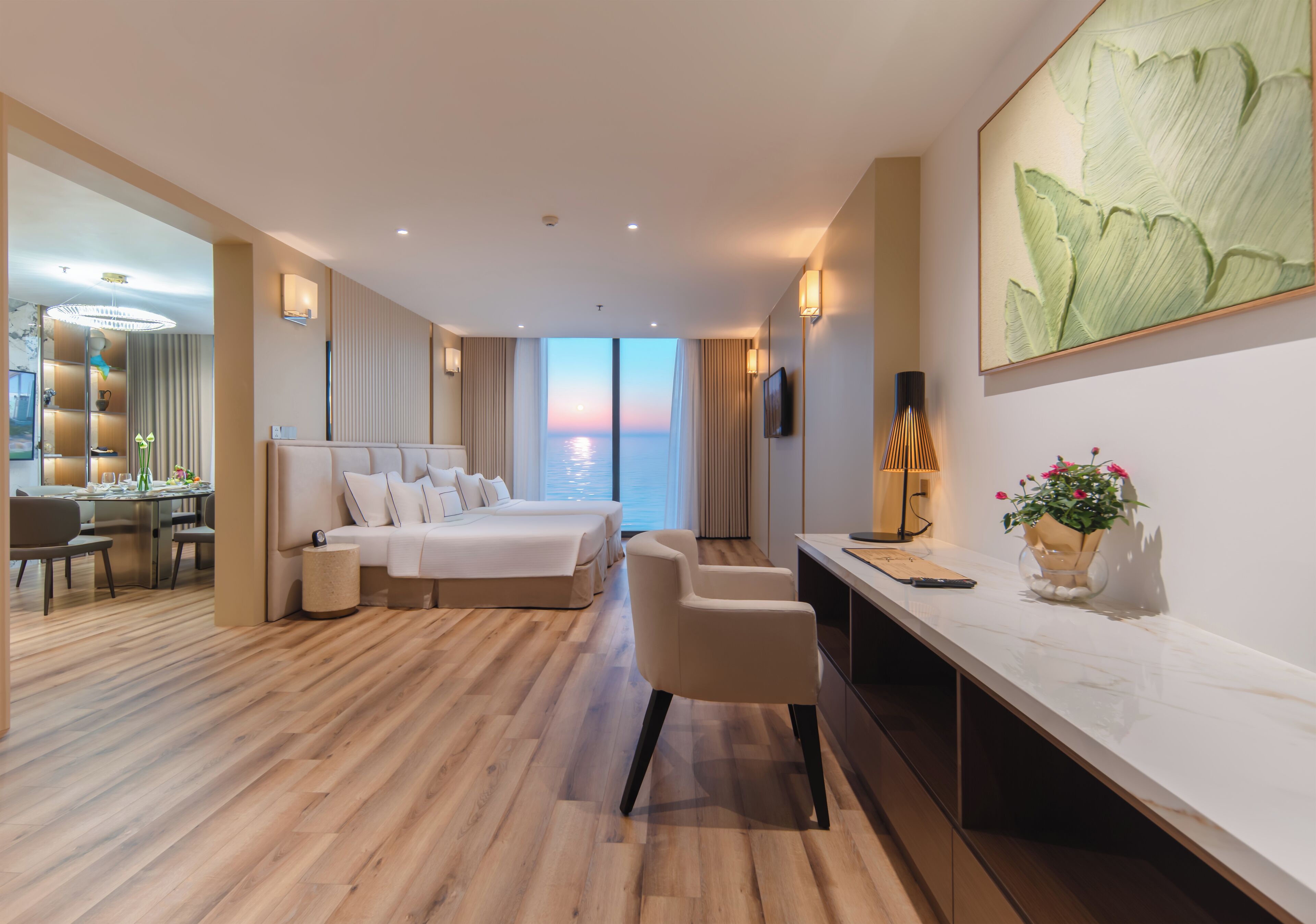 executive suite ocean view room | 1 bedroom, minibar, in-room safe, blackout curtains