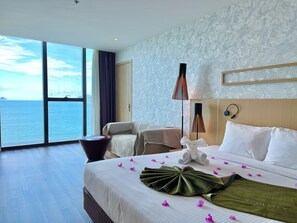Premier King Ocean View Room | 객실 내 금고, 암막 커튼, 방 음 설비, 무료 WiFi
