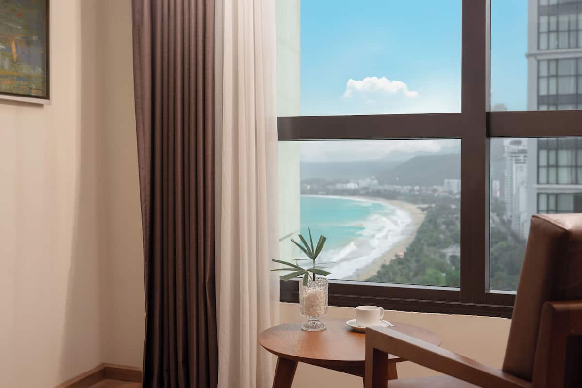 star suite ocean view king | 1 bedroom, minibar, in-room safe, blackout curtains