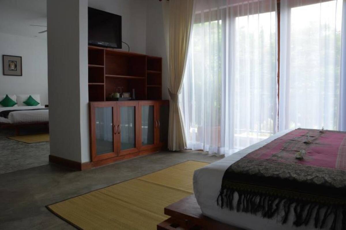 Minibar, in-room safe, cribs (surcharge), rollaway beds (surcharge)
