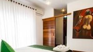 Secret Studio | Minibar, in-room safe, cribs (surcharge), rollaway beds (surcharge) - Tranquil Villa (Phnom Penh)