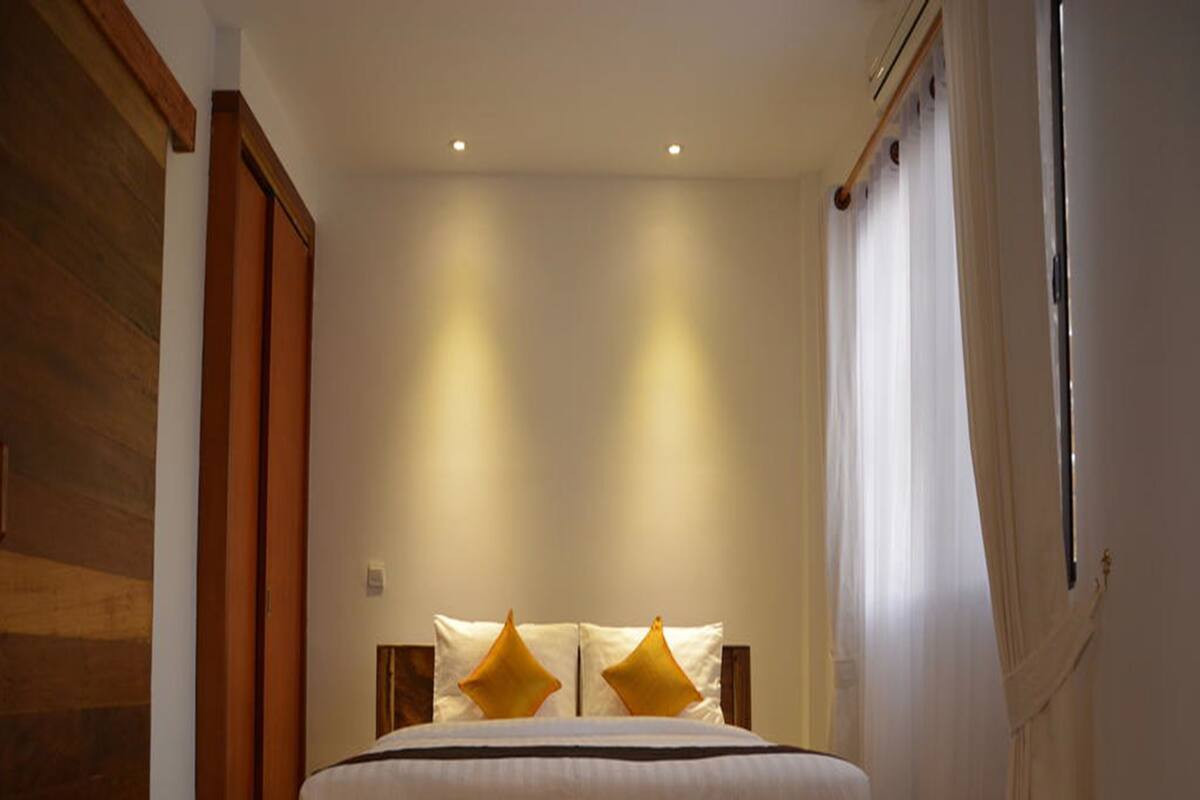 Minibar, in-room safe, cribs (surcharge), rollaway beds (surcharge)
