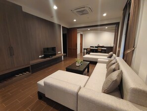 Premier Suite | Living area