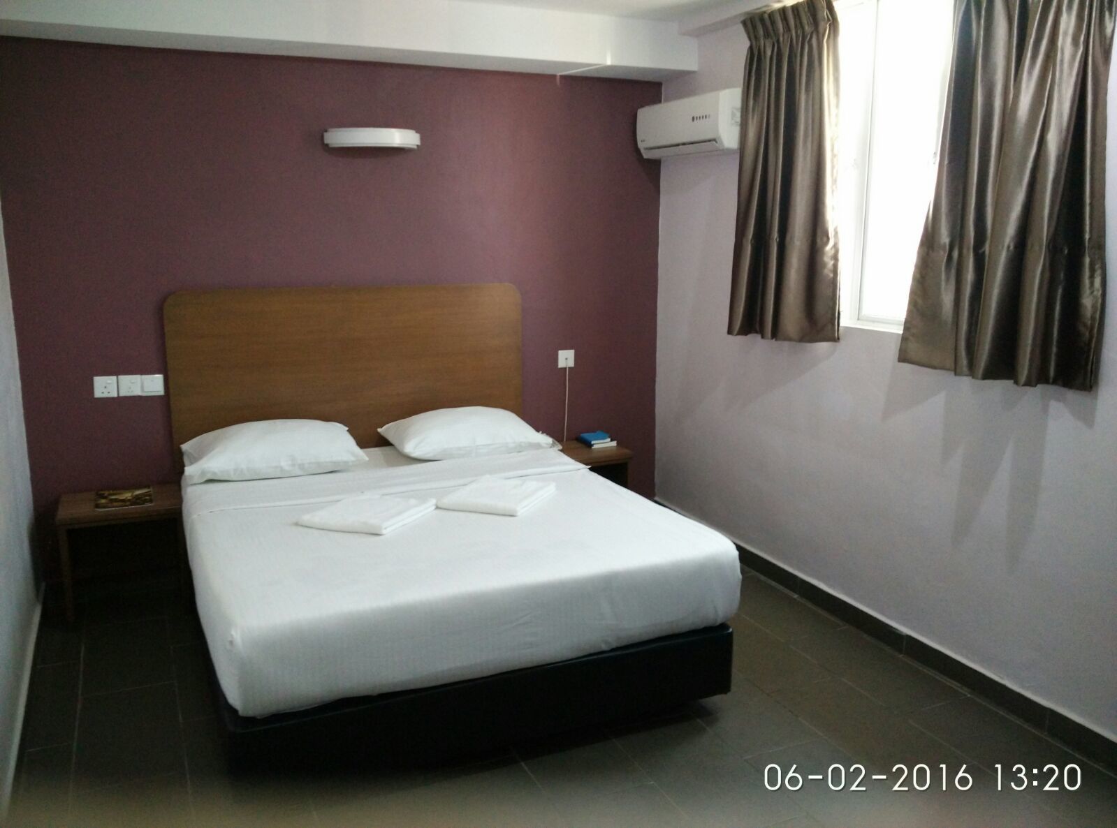 superior room | desk, iron/ironing board, free wifi, bed sheets