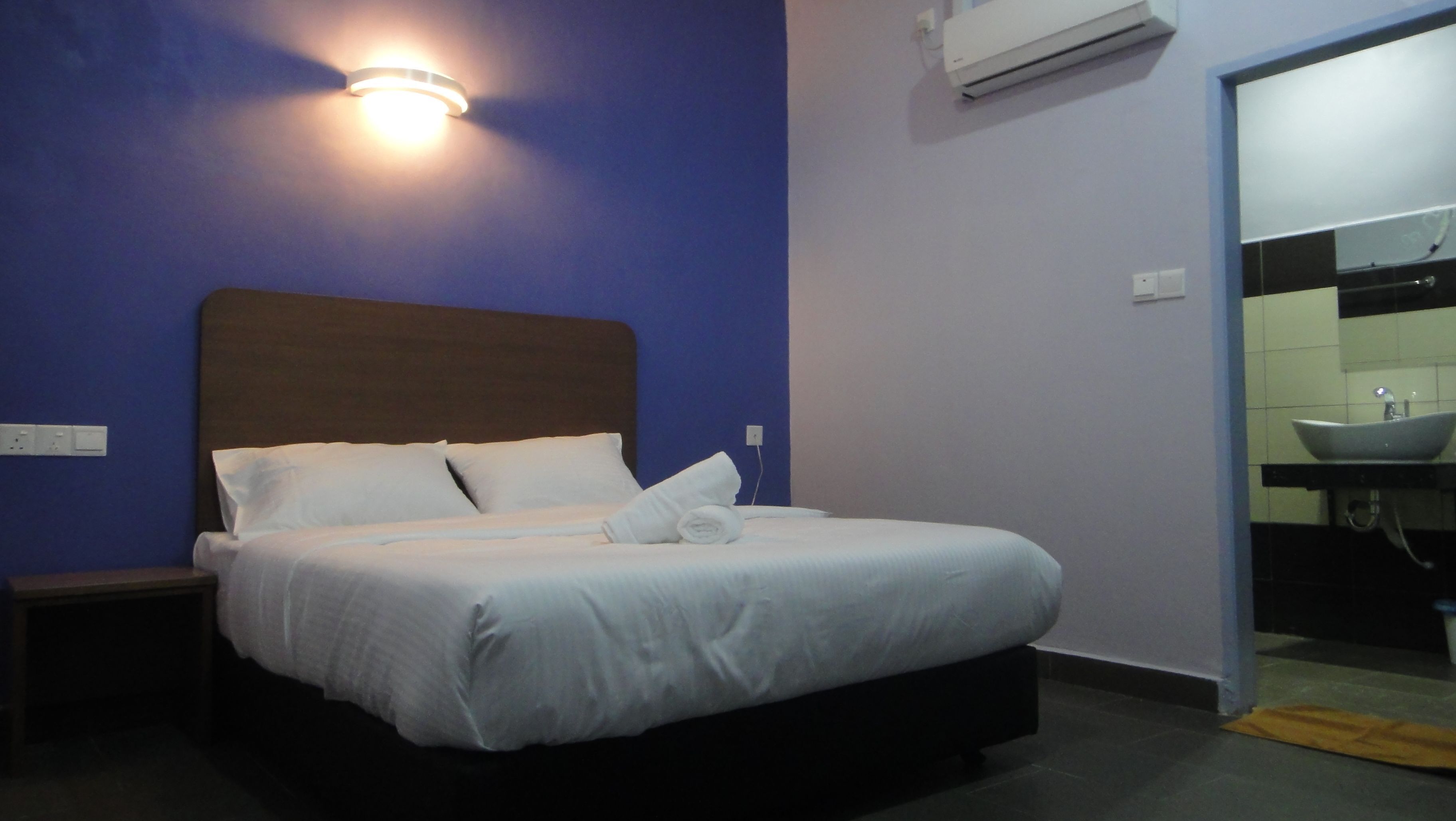 Desk, iron/ironing board, free WiFi, bed sheets