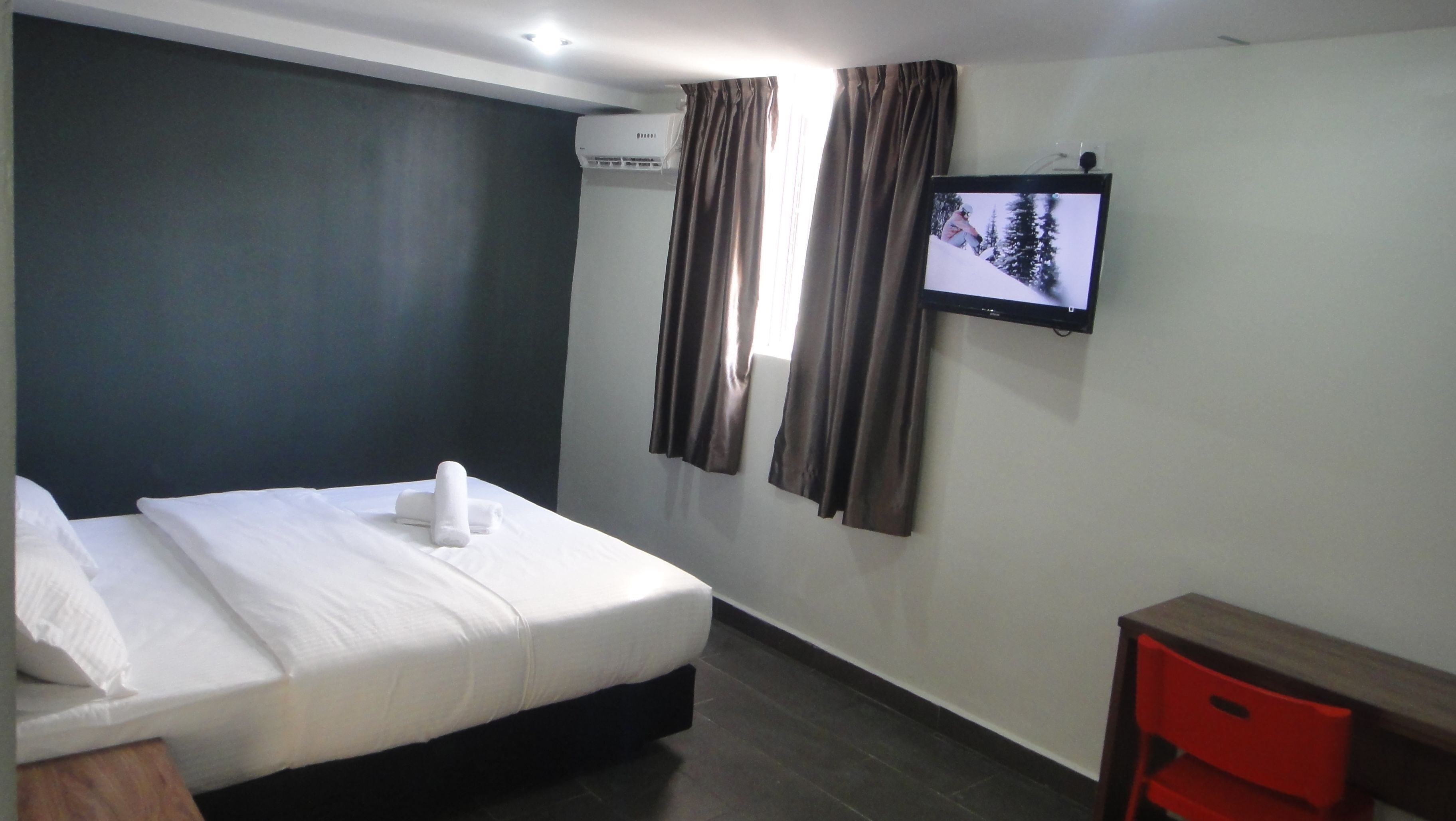 Desk, iron/ironing board, free WiFi, bed sheets