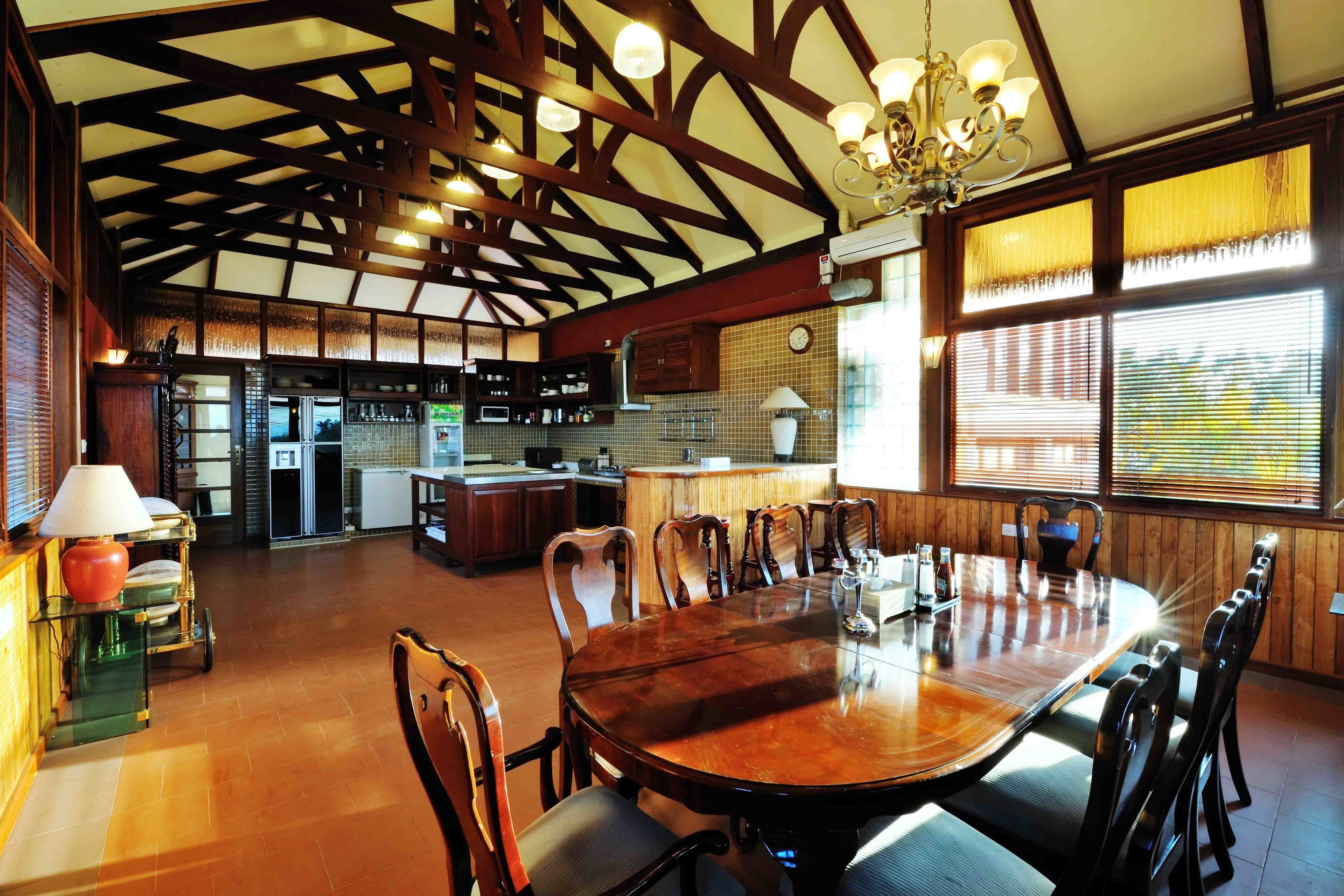 Executive Villa, 3 Bedrooms, Non Smoking, Mountain View | Private kitchen | Fridge, microwave, coffee/tea maker, cookware/dishes/utensils