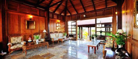 Khu tiếp khách ở sảnh