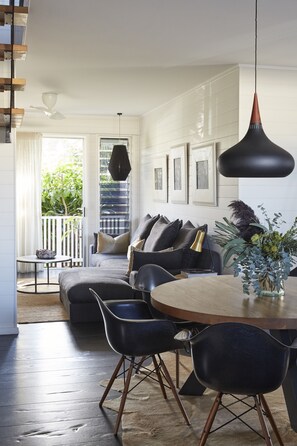 Living area - 28 Degrees Byron Bay - Adults Only (Byron Bay)