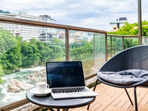 ลานระเบียง/นอกชาน