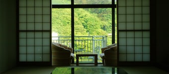 Monogusanoyado Hanasenkyo