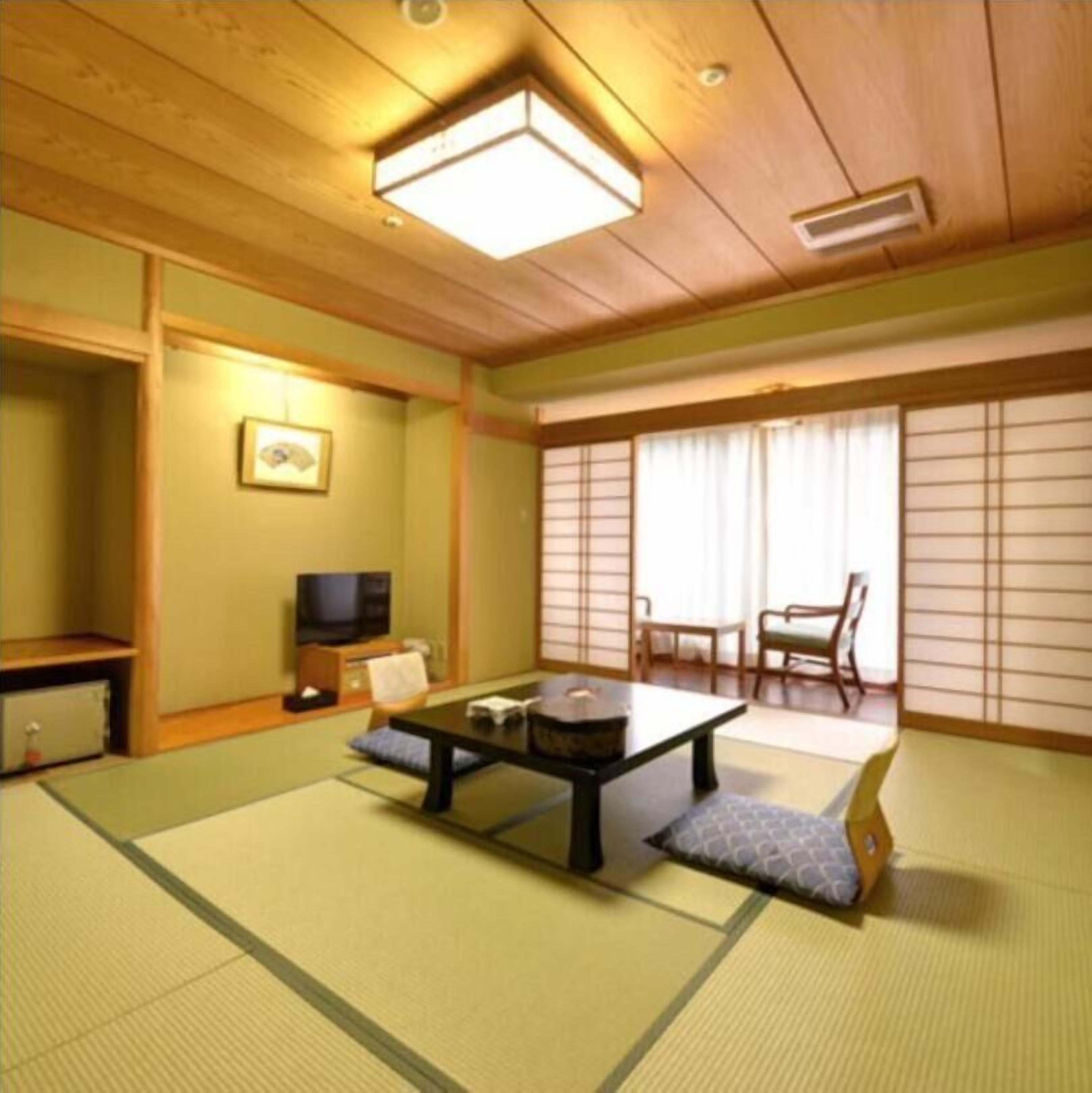 In-room safe, desk, iron/ironing board, free WiFi