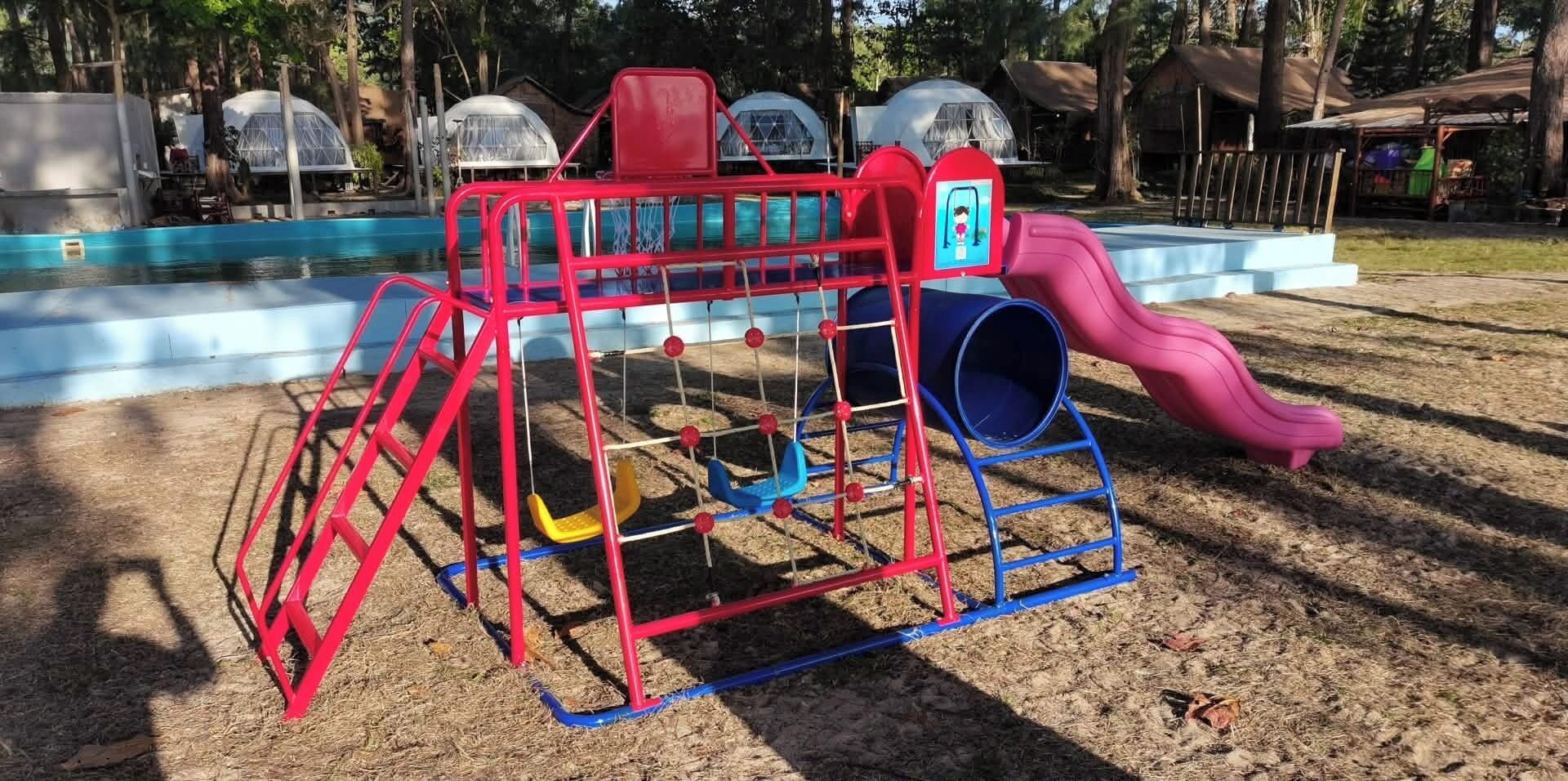 室外兒童遊樂區