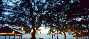 Eco Lanta Hideaway Beach Resort