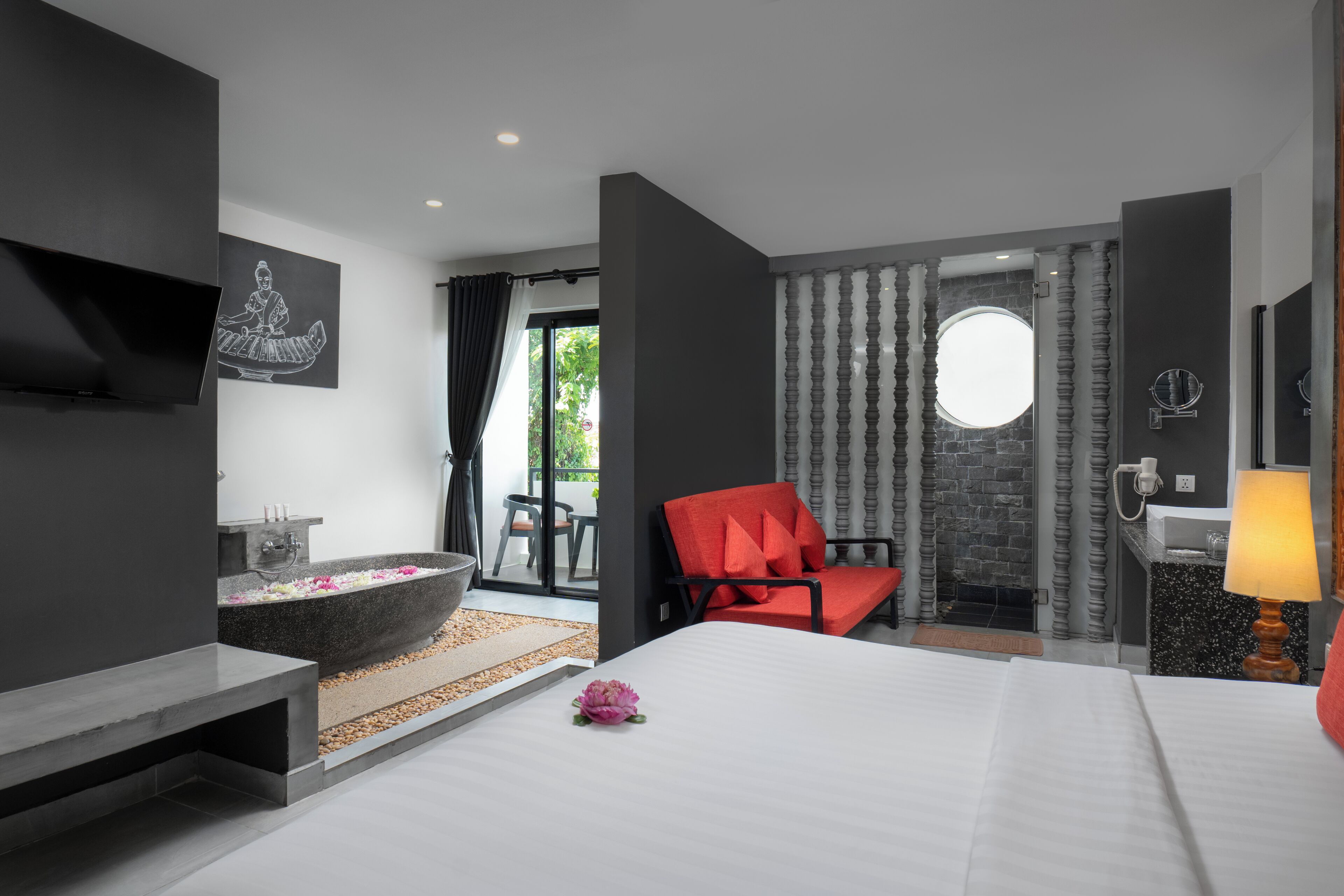 Junior Suite Room | 高档床上用品、迷你吧、客房内保险箱、特色装修