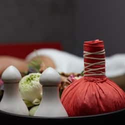 Couples treatment room(s), body treatments, aromatherapy, body wraps