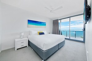 3 Bedroom East Facing Ocean View | Premium bedding, individually decorated, individually furnished