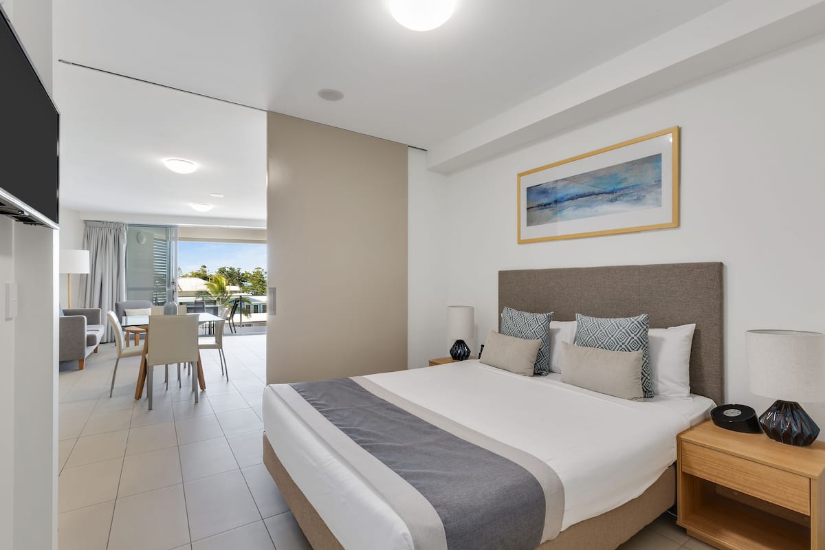 Apartment, 1 Bedroom, Ocean View | 2 bedrooms, premium bedding, individually decorated