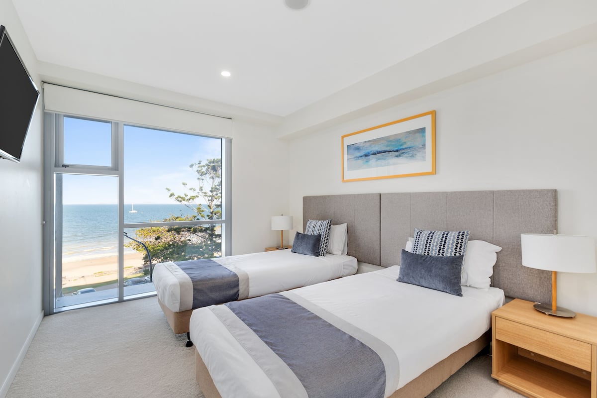 2 Bedroom Panoramic Apartment | 2 bedrooms, premium bedding, individually decorated