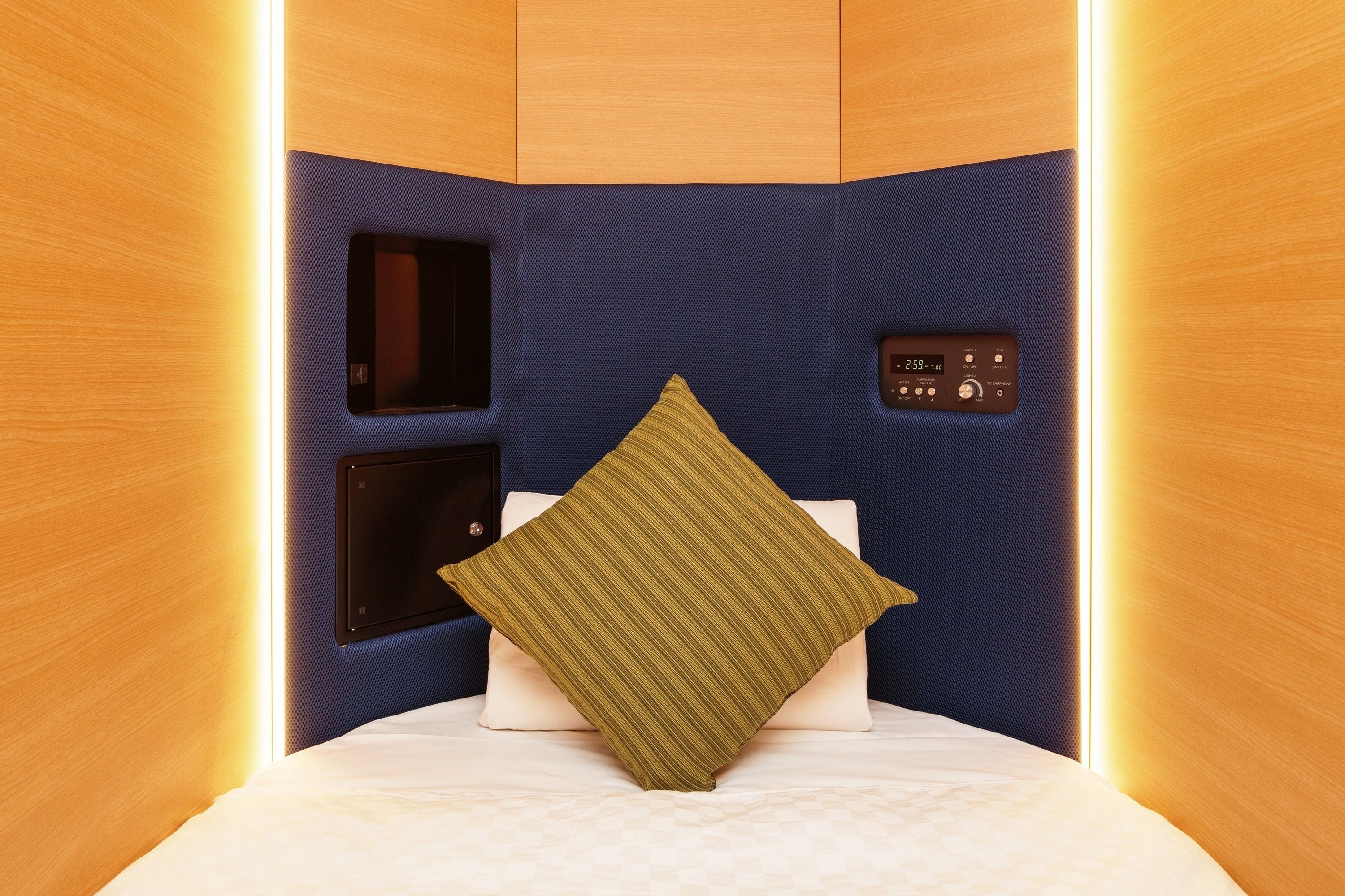 In-room safe, free WiFi, bed sheets