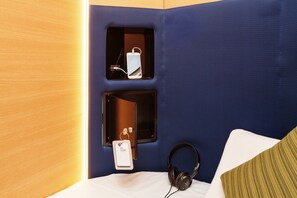 In-room safe, free WiFi, bed sheets - MyCUBE by MYSTAYS Asakusa Kuramae (Tokyo)