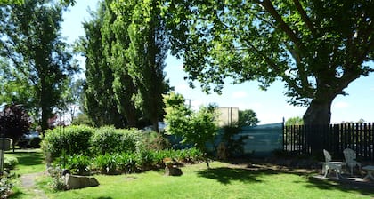 Tenterfield Lodge and Caravan Park