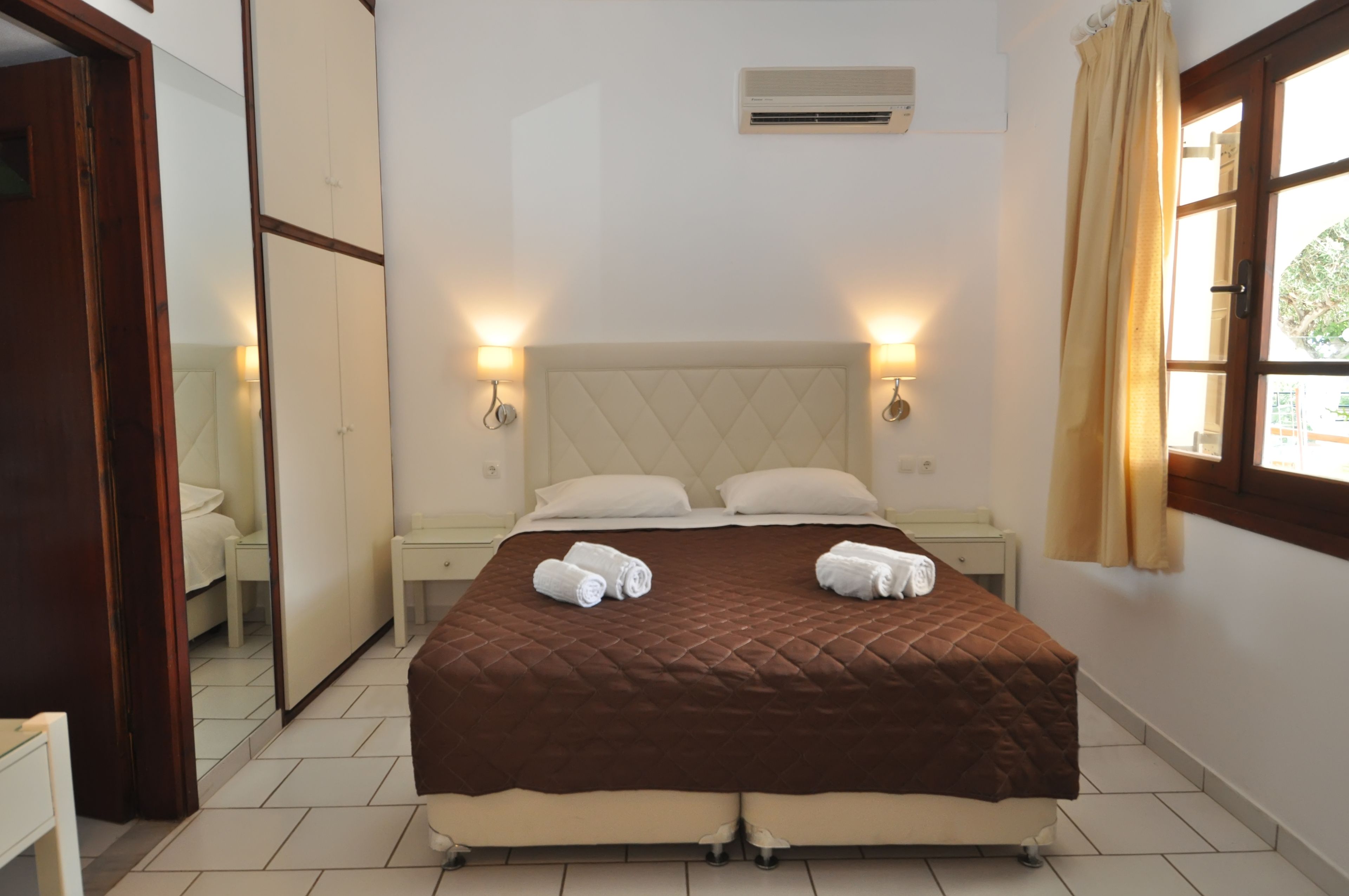 Apartment, 1 Schlafzimmer | 1 Schlafzimmer, Schreibtisch, schallisolierte Zimmer