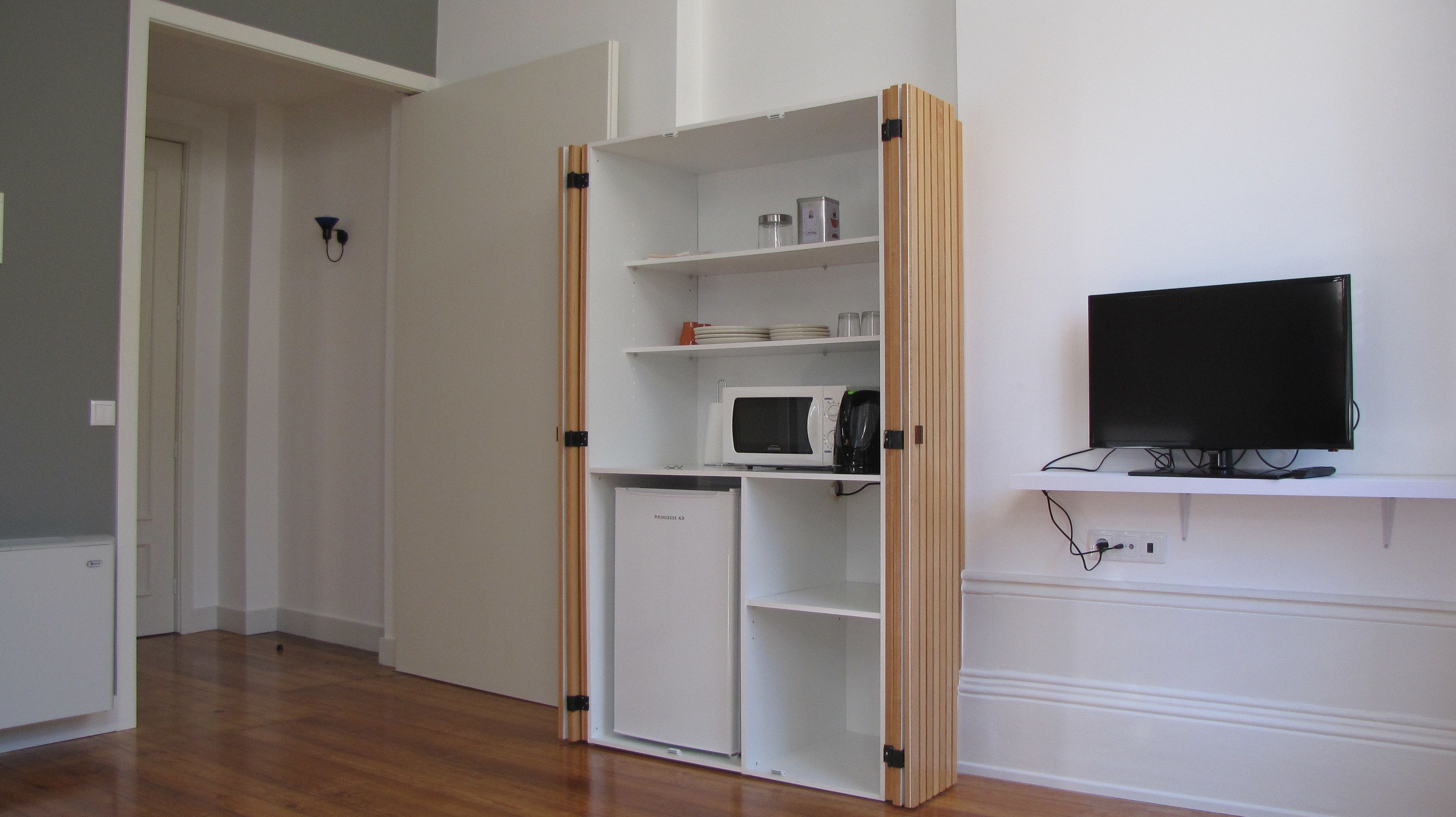 apartment, 1 bedroom, garden view (1st floor) | private kitchenette | electric kettle