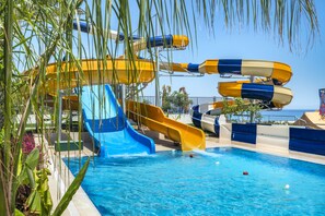 Toboggan aquatique