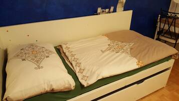 1 bedroom, iron/ironing board, free cots/infant beds, free WiFi