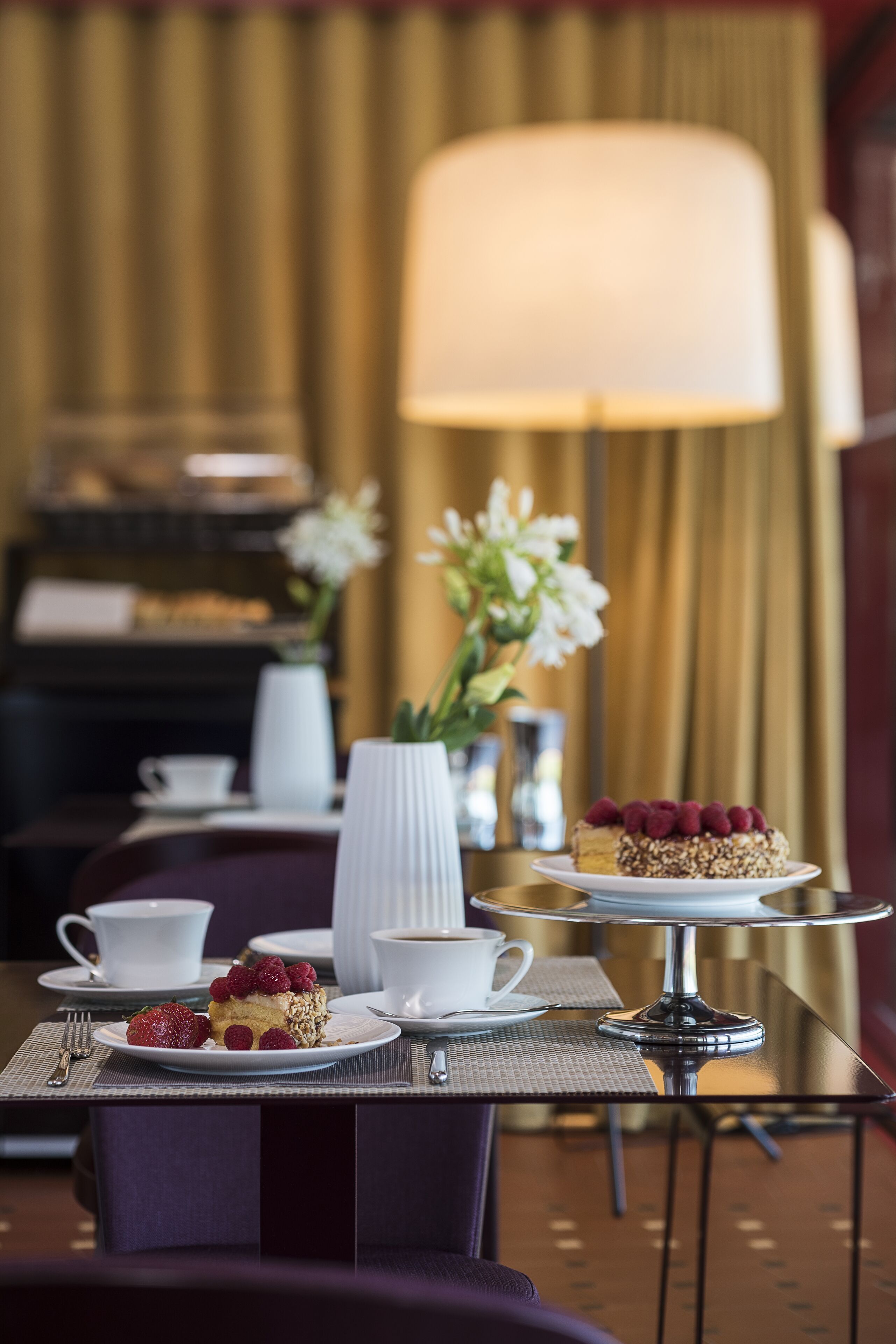 daily buffet breakfast (eur 20 per person)