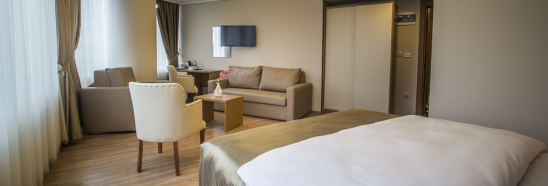 Foto - Park Square Hotel