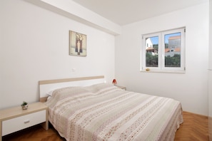 Duplex Apartment, Balcony, Sea view | 1 bedroom, desk, iron/ironing board, free WiFi - Bellevue Apartments (Postira)