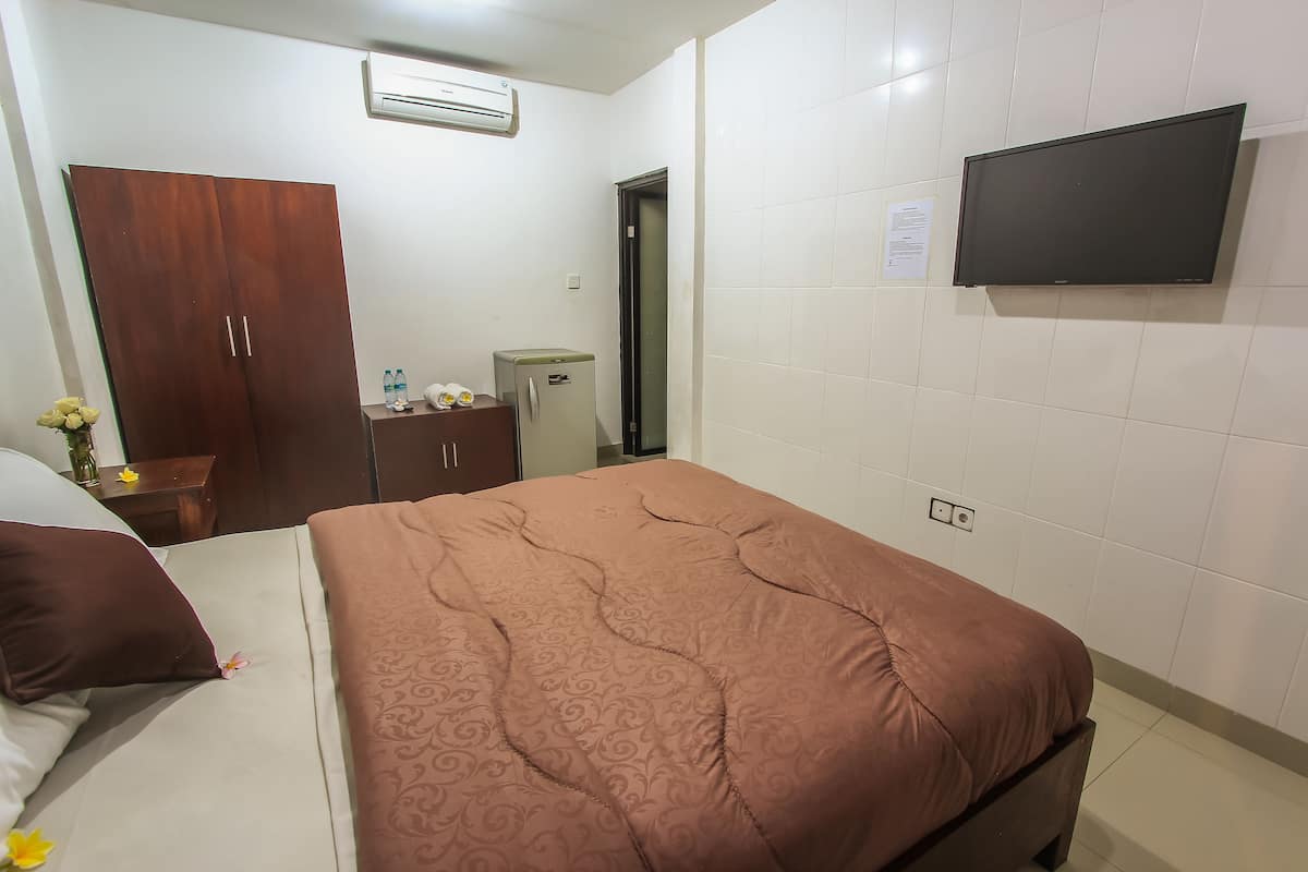Superior Room | Minibar, in-room safe, desk, soundproofing