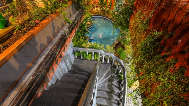 Outdoor pool - Lumbung Sari Hotel (Legian)