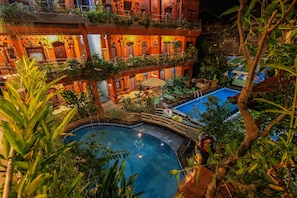 Outdoor pool - Lumbung Sari Hotel (Legian)