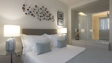 Apartment, 1 Bedroom, Ensuite | 1 bedroom, individually decorated, individually furnished