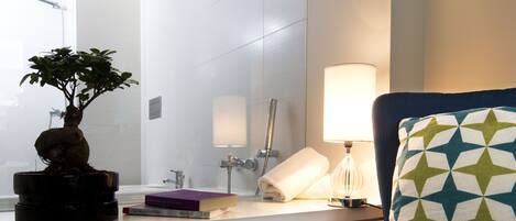 Apartment, 1 Bedroom, Ensuite | 1 bedroom, iron/ironing board (on request), cribs (free), WiFi (free)