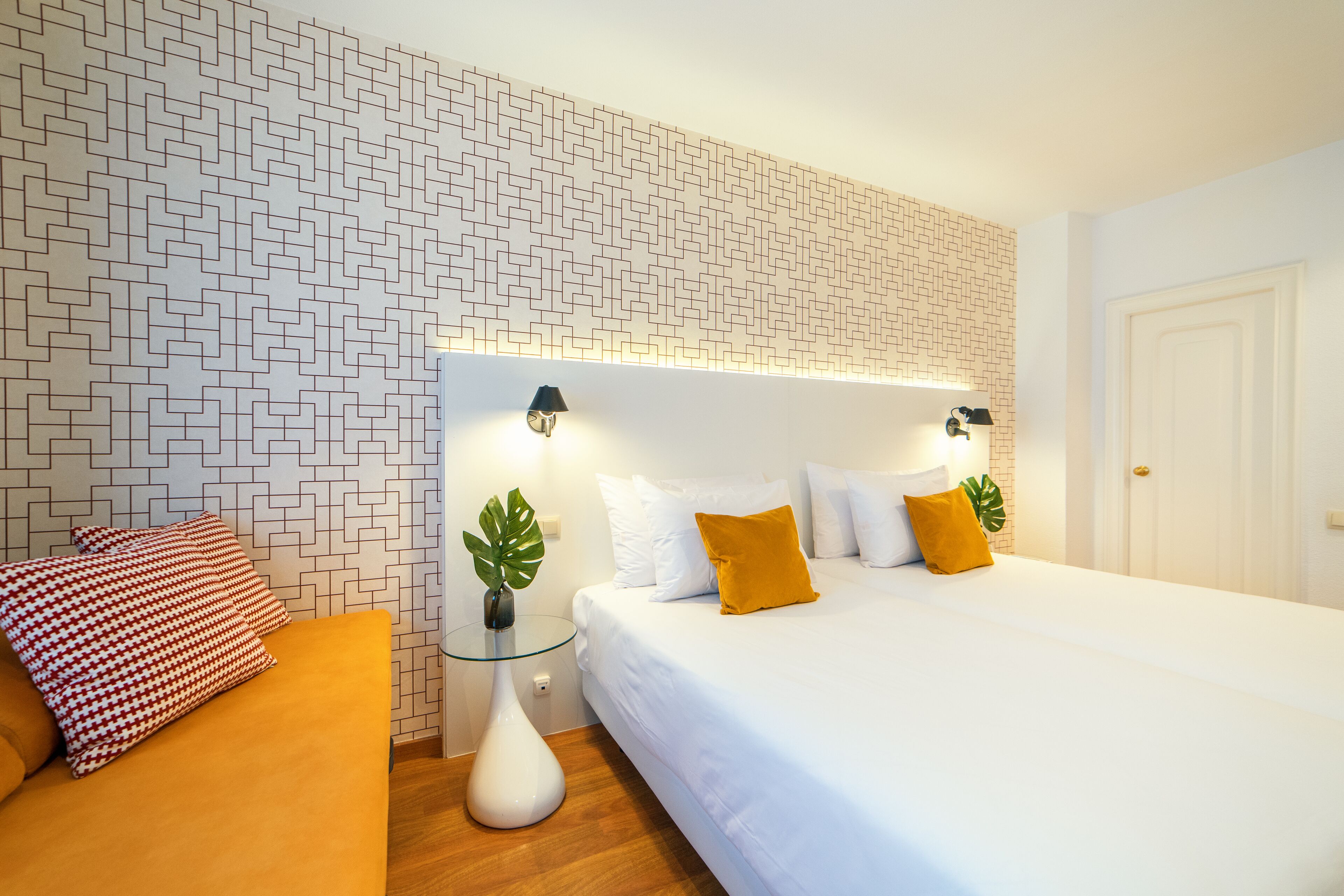 superior double room | premium bedding, minibar, in-room safe, desk