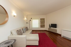 Apartment, 2 Bedrooms | Living area | Flat-screen TV - Oriente 25 Apartments by APT IIN - Parque das Nações (Lisbon)
