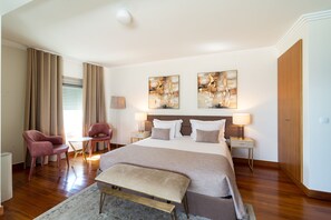 Premium Apartment, 2 Bedrooms, Terrace, River View | Down comforters, desk, iron/ironing board, free WiFi - Oriente 25 Apartments by APT IIN - Parque das Nações (Lisbon)