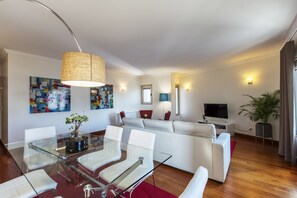 Family Apartment, 3 Bedrooms, City View | Living room | Flat-screen TV - Oriente 25 Apartments by APT IIN - Parque das Nações (Lisbon)