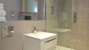 Bathroom - Smart City Apartments - Spitalfields (London)