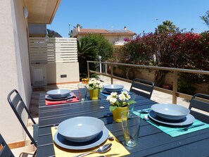 Comfort Apartment, 2 Bedrooms | 1 bedroom, premium bedding, iron/ironing board, free cribs/infant beds - Villa Venere (Ragusa)