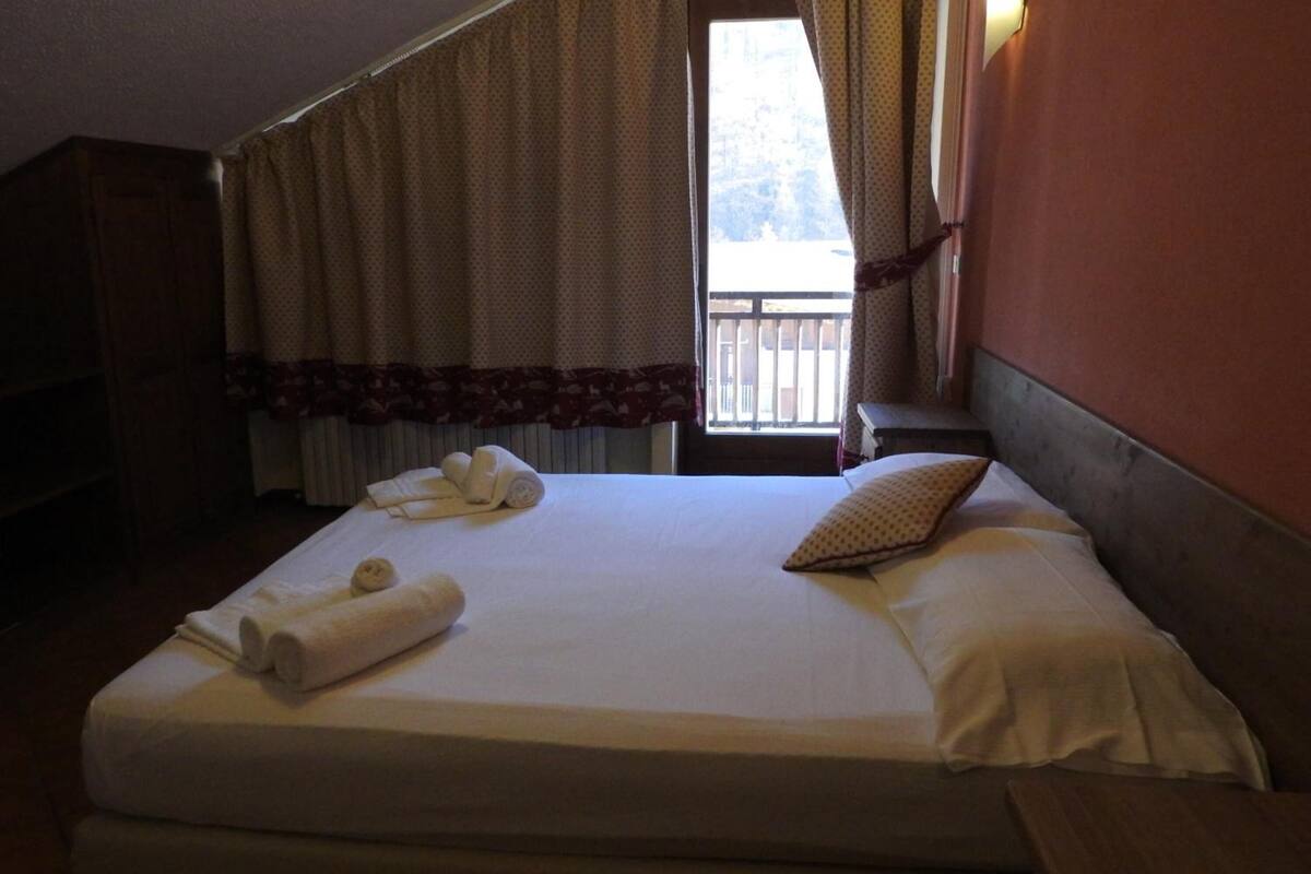 in-room safe, desk, free cots/infant beds, free wifi