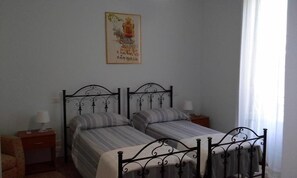 Kamar Triple Comfort, 1 kamar tidur, ensuite | Pemandangan dari kamar