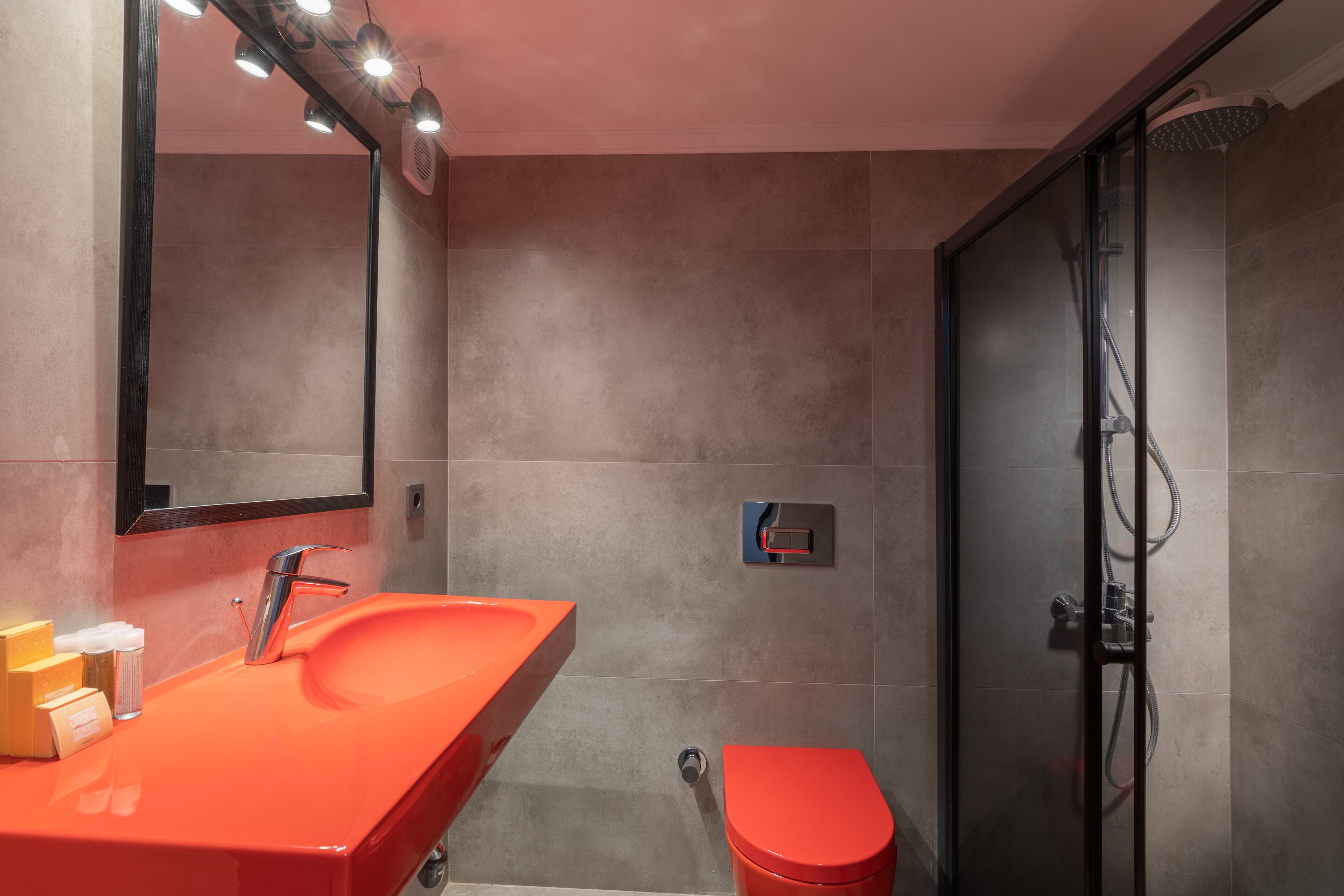 king suite jacuzzi | bathroom | designer toiletries, hair dryer, slippers, towels