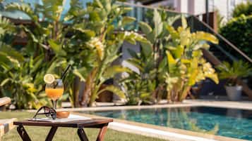 Poolbar