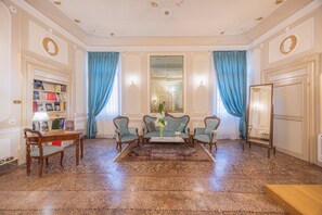 Junior Suite | Living area | Flat-screen TV