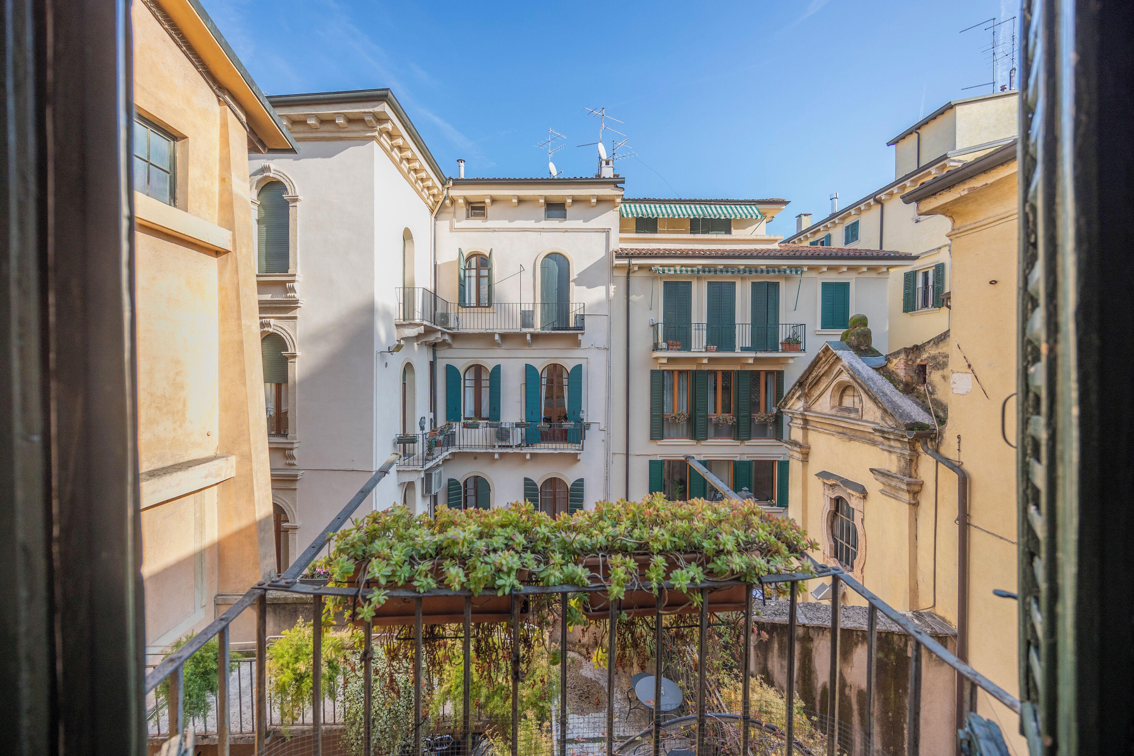 Studio – classic (Maestrale - M0230911772) | Utsikt fra rommet